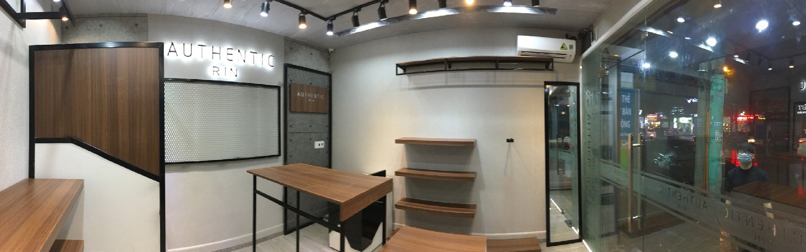 thiết kế cửa hàng thời trang đẹp